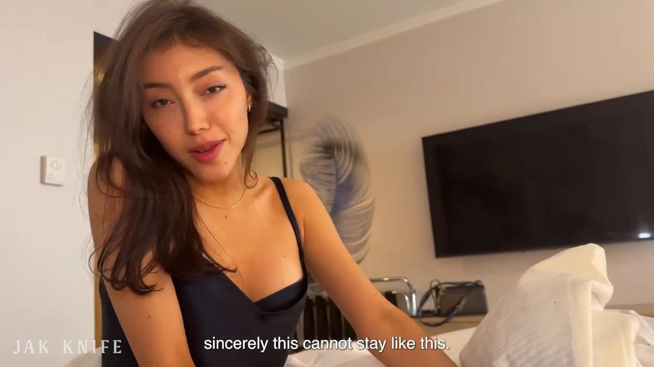Beautiful Spanish actress Ruth Lee uses body language to seduce American man. porn video